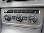 Volkswagen Golf 1.0 TSI Connected Series 116PK | Camera | Carplay | Trekhaak | Cruise | Clima | Navi | LM Velgen | Origineel NL
