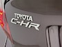 Toyota C-HR / C-HR+ 1.8 Hybrid Style | Half Leder/Alcantara bekleding | Elektrisch verstelbare stoel | Stoel+stuurverwarming | Navigatie | Apple CarPlay/Android Auto | Cruise Control Adaptive | Trekhaak afneembaar |