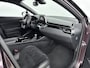 Toyota C-HR / C-HR+ 1.8 Hybrid Style | Half Leder/Alcantara bekleding | Elektrisch verstelbare stoel | Stoel+stuurverwarming | Navigatie | Apple CarPlay/Android Auto | Cruise Control Adaptive | Trekhaak afneembaar |