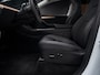 Tesla Model Y Long Range Dual Motor AWD 351pk Navi Camera Leer Warmtepomp ACC Autopilot PDC Elektr. achterklep Stoelverwarmimg voor en achter Stuurverwarming BTW auto SoH is 93,6%