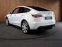 Tesla Model Y Long Range Dual Motor AWD 351pk Navi Camera Leer Warmtepomp ACC Autopilot PDC Elektr. achterklep Stoelverwarmimg voor en achter Stuurverwarming BTW auto SoH is 93,6%