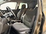 Renault Captur 120PK TCe Intens | 1ste Eigenaar | Navigatie | Climate Control | Camera | Lichtmetalen Velgen | Parkeersensoren | Cruise Control | Park Assist | Bluetooth Audio/Telefoon | Licht & Regen Sensor |