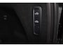 Volvo XC90 T8 Recharge AWD Ultra Dark Exec. Ed. - Luchtvering - Panorama/schuifdak - IntelliSafe Assist & Surround - 360º Camera - Bowers & Wilkins audio - Adaptieve LED koplampen - Verwarmde voorstoelen, stuur & achterbank - Parkeersensoren voor & achter - Elektr. bedienb. voorstoelen met geheugen - Geventileerde voorstoelen - Head up display - Draadloze tel. lader - Extra getint glas - 22' LMV