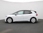 Volkswagen ID.3 Pro 58 kWh | APPLE CARPLAY | ANDROID AUTO | STOELVERWARMING | STUURWIELVERWARMING | SFEERVERLICHTING | ADAPTIVE CRUISE CONTROL | DAB RADIO | NAVIGATIE | PARKEERSENSOREN | GETINTE RUITEN | LED VERLICHTING |