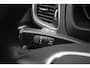 Volvo V40 Cross Country T3 Polar+ Luxury | Panoramadak | Harman Kardon Premium Sound | Parkeersensoren en Parkeercamera achter | Lederen bekleding | Standkachel | Volvo Guard alarm | Climate control | Cruise control |