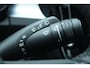 Volvo XC40 B4 Plus Black Edition | Panoramadak | Trekhaak | Verwarmbare voorstoelen, achterbank en stuurwiel | 360 graden camera | Premium audio by Harman Kardon | Apple carplay/Android auto
