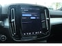 Volvo XC40 B4 Plus Black Edition | Panoramadak | Trekhaak | Verwarmbare voorstoelen, achterbank en stuurwiel | 360 graden camera | Premium audio by Harman Kardon | Apple carplay/Android auto
