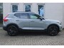 Volvo XC40 B4 Plus Black Edition | Panoramadak | Trekhaak | Verwarmbare voorstoelen, achterbank en stuurwiel | 360 graden camera | Premium audio by Harman Kardon | Apple carplay/Android auto