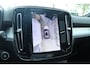 Volvo XC40 B4 Plus Black Edition | Panoramadak | Trekhaak | Verwarmbare voorstoelen, achterbank en stuurwiel | 360 graden camera | Premium audio by Harman Kardon | Apple carplay/Android auto