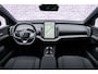 Volvo EX30 P5 Long Range Plus Black Edition Europa 69 kWh | Black Interieur | 20" | Elektrische voorstoelen | Stoel & Stuurverwarming | Harman/Kardon |