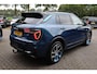 Lynk & Co 01 1.5 MY23! 6.6KWh TREKHAAK! ZWARTE-HEMEL ROLHOES MY23 360-CAMERA PANO/SCHUIF INFINITY DAB NAVI CARPLAY STOELVERWARMING ELEK.ACHTERKLEP 20"LMV