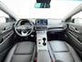 Hyundai Kona Limited 64kWh | 1ste eigenaar | ACCU 98% | LEER | Electrische stoelen | Dodehoekdetectie | AUTOMAAT
