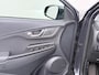 Hyundai Kona Limited 64kWh | 1ste eigenaar | ACCU 98% | LEER | Electrische stoelen | Dodehoekdetectie | AUTOMAAT