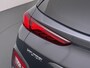 Hyundai Kona Limited 64kWh | 1ste eigenaar | ACCU 98% | LEER | Electrische stoelen | Dodehoekdetectie | AUTOMAAT
