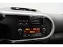 Renault Twingo 1.0 SCe Limited 2022 | 1e Eigenaar | Airco | Cruise Control | Onderhoudshistorie | Stuurwiel Bediening | Elektrische Ramen | Parkeersensoren | Bluetooth | DAB Radio | Nationale Autopas