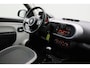 Renault Twingo 1.0 SCe Limited 2022 | 1e Eigenaar | Airco | Cruise Control | Onderhoudshistorie | Stuurwiel Bediening | Elektrische Ramen | Parkeersensoren | Bluetooth | DAB Radio | Nationale Autopas