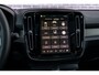 Volvo EX40 Single Motor Extended Range Ultra Europa 82 kWh Black Edition | Getint glas | Nubuck | Panoramadak | Harman/Kardon | Stoelverwarming voor + achter | Keyless | 20" Velgen |