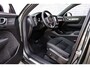 Volvo EX40 Single Motor Extended Range Ultra Europa 82 kWh Black Edition | Getint glas | Nubuck | Panoramadak | Harman/Kardon | Stoelverwarming voor + achter | Keyless | 20" Velgen |