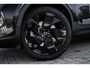 Volvo EX40 Single Motor Extended Range Ultra Black Edition 82 kWh | Europa | Harman Kardon audio | 20" | Schuif-/kanteldak | Getint Glas | Elektrische stoelverstelling | Nubuck bekleding | Adaptive Cruise Control | Dodehoekdetectie |
