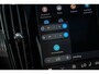 Volvo EX40 Single Motor Extended Range Ultra Black Edition 82 kWh | Europa | Harman Kardon audio | 20" | Schuif-/kanteldak | Getint Glas | Elektrische stoelverstelling | Nubuck bekleding | Adaptive Cruise Control | Dodehoekdetectie |