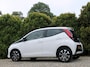 Toyota Aygo 1.0 VVT-i x 5-drs * Camera * Carplay *