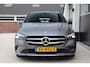 Mercedes-Benz B-klasse 180 Business Solution - Trekhaak - Half leder - Widescreen - Stoelverwarming - 2e eigenaar - NL Auto
