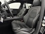 Volvo V60 2.0 B4D R-Design | Black Edition | Pano | Memory | HuD | B&W | Virtual | 360° Camera | Carplay | Trekhaak