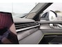 Lynk & Co 01 276PK More | 360 Graden Camera | Harman Kardon | Panoramadak | Elektrisch bedienbare voorstoel met geheugen | Keyless Entry | Getint glas | Adaptieve Cruise Control | Dodehoekassistent | Sfeerverlichting | Stuurwielverwarming | Stoelverwarming