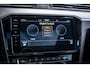 Volkswagen Passat Variant 1.5 TSI Elegance Business R | Achteruitrijcamera | Elektrisch glazen panorama-dak | R-Line exterieur