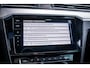 Volkswagen Passat Variant 1.5 TSI Elegance Business R | Achteruitrijcamera | Elektrisch glazen panorama-dak | R-Line exterieur