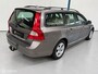 Volvo V70 2.5FT Momentum AUTOMAAT / TREKHAAK