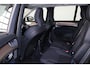 Volvo XC90 T8 Recharge AWD Ultra Dark - Luchtvering - Panorama/schuifdak - IntelliSafe Assist & Surround - 360º Camera - Bowers & Wilkins audio - Adaptieve LED koplampen - Verwarmde voorstoelen, stuur & achterbank - Parkeersensoren voor & achter - Elektr. bedienb. voorstoelen met geheugen - Draadloze tel. lader - Inklapbare trekhaak - 21' LMV