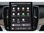 Volvo XC90 T8 Recharge AWD Ultra Dark - Luchtvering - Panorama/schuifdak - IntelliSafe Assist & Surround - 360º Camera - Bowers & Wilkins audio - Adaptieve LED koplampen - Verwarmde voorstoelen, stuur & achterbank - Parkeersensoren voor & achter - Elektr. bedienb. voorstoelen met geheugen - Draadloze tel. lader - Inklapbare trekhaak - 21' LMV