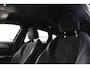 Peugeot e-308 SW GT 54 kWh | Nieuw model | Fase 3 laden | SOH 98% | Massage | Stoelverwarming | Navigatie | Camera | Origineel NL auto |