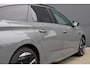 Peugeot e-308 SW GT 54 kWh | Nieuw model | Fase 3 laden | SOH 98% | Massage | Stoelverwarming | Navigatie | Camera | Origineel NL auto |