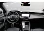 Peugeot e-308 SW GT 54 kWh | Nieuw model | Fase 3 laden | SOH 98% | Massage | Stoelverwarming | Navigatie | Camera | Origineel NL auto |