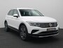 Volkswagen Tiguan 1.4 TSI eHybrid Elegance 245PK DSG Trekhaak, Head-Up Display, Elektr. Achterklep, Matrix LED Verlichting, 18" LM Velgen, Keyless, Side Assist, Ergo Comfort Stoelen