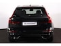 Volvo XC60 T8 Recharge AWD Ultra Black Edition Exec. - Luchtvering - Panorama/schuifdak - IntelliSafe Assist & Surround - 360º Camera - Bowers & Wilkins audio - Adaptieve LED koplampen - Verwarmde voorstoelen, stuur & achterbank - Parkeersensoren voor & achter - Elektr. bedienb. voorstoelen met geheugen - Geventileerde voorstoelen - Head up display - Draadloze tel. lader - Extra getint glas - Inklapbare trekhaak - 22' LMV