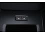 Volvo XC60 T8 Recharge AWD Ultra Black Edition Exec. - Luchtvering - Panorama/schuifdak - IntelliSafe Assist & Surround - 360º Camera - Bowers & Wilkins audio - Adaptieve LED koplampen - Verwarmde voorstoelen, stuur & achterbank - Parkeersensoren voor & achter - Elektr. bedienb. voorstoelen met geheugen - Geventileerde voorstoelen - Head up display - Draadloze tel. lader - Extra getint glas - Inklapbare trekhaak - 22' LMV