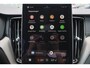 Volvo XC60 T8 Recharge AWD Ultra Black Edition Exec. - Luchtvering - Panorama/schuifdak - IntelliSafe Assist & Surround - 360º Camera - Bowers & Wilkins audio - Adaptieve LED koplampen - Verwarmde voorstoelen, stuur & achterbank - Parkeersensoren voor & achter - Elektr. bedienb. voorstoelen met geheugen - Geventileerde voorstoelen - Head up display - Draadloze tel. lader - Extra getint glas - Inklapbare trekhaak - 22' LMV