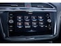 Volkswagen Tiguan 1.5 TSI R-Line Business+ | Achteruitrijcamera | Afneembare trekhaak | Elektrisch bedienbare achterklep met sensorsturing