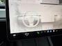 Tesla Model Y Long Range AWD 75 kWh VAN: 38.900,- VOOR: 35.877,- UW HERFSTVOORDEEL: 3.023,-|SOH 92%| ORIGINEEL NED. NAP| 1STE EIGENAAR!| FABRIEKSGARANTIE OP ACCU & AANDRIJFLIJN TOT 2031 OF 192.000 KM| BTW VERREKENBAAR|