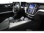 Volvo V60 2.0 B4 Ultimate Dark | PANORAMADAK | HEAD UP | STANDKACHEL | ACHTERBANKVERWARMING | 360 CAMERA | 20"