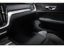 Volvo V60 2.0 B4 Ultimate Dark | PANORAMADAK | HEAD UP | STANDKACHEL | ACHTERBANKVERWARMING | 360 CAMERA | 20"