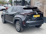 Toyota Yaris Cross 1.5 Hybrid Dynamic | Parkeersensoren V+A | Stuur en Stoelverwarm
