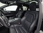 Volvo V60 2.0 T6 Twin Engine AWD R-Design 340Pk Automaat (PANORAMADAK, APPLE CARPLAY, HARMAN/KARDON, CAMERA, STOELVERWARMING, MEMORY SEATS, GETINT GLAS, NIEUWE APK, NIEUWSTAAT)