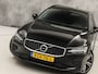 Volvo V60 2.0 T6 Twin Engine AWD R-Design 340Pk Automaat (PANORAMADAK, APPLE CARPLAY, HARMAN/KARDON, CAMERA, STOELVERWARMING, MEMORY SEATS, GETINT GLAS, NIEUWE APK, NIEUWSTAAT)