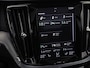 Volvo V60 2.0 T6 Twin Engine AWD R-Design 340Pk Automaat (PANORAMADAK, APPLE CARPLAY, HARMAN/KARDON, CAMERA, STOELVERWARMING, MEMORY SEATS, GETINT GLAS, NIEUWE APK, NIEUWSTAAT)