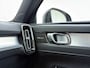 Volvo XC40 B4 211pk Plus Dark / 20'' / Panoramadak / 360 Camera / Pixel Koplampen / Trekhaak / Getint glas / Elektr. Stoelen / Harman&Kardon Audio /