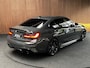 BMW 3-Serie 320i M-sport Head Up Leer Navi PDC Virtual 20'' LM velgen Climate voor en achter Matrix